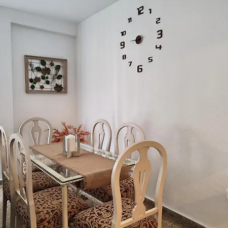 Apartment La Muralla De San Lorenzo