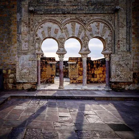 La Muralla De San Lorenzo Cordoba